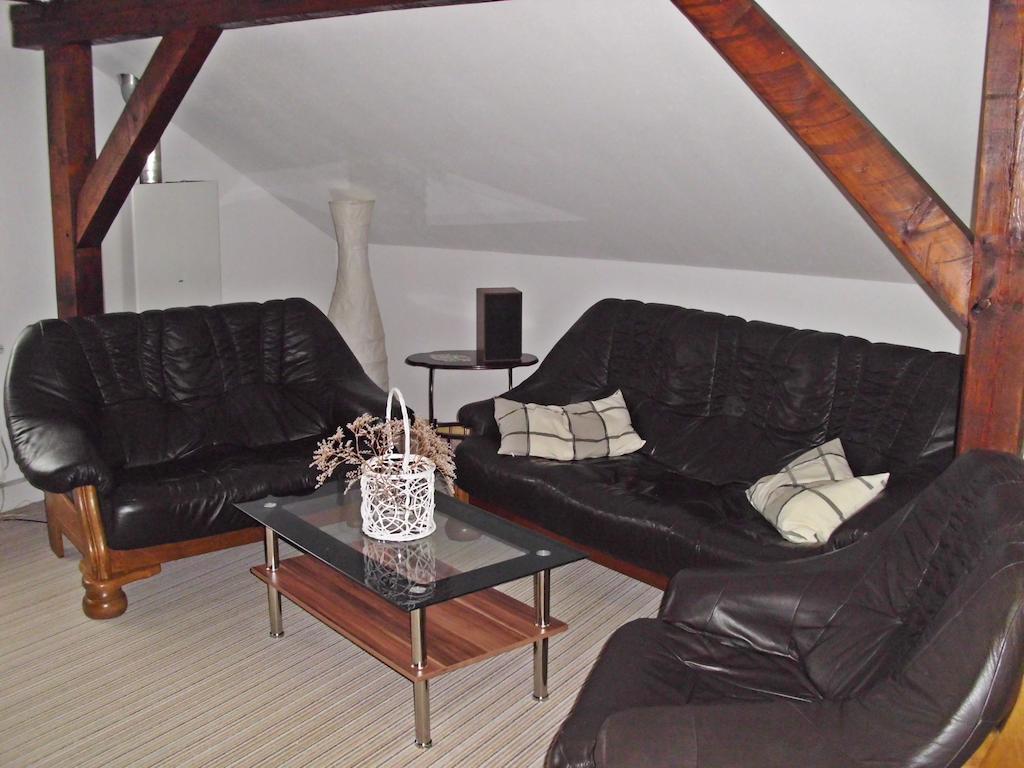 Ferienwohnung Am Dorfplatz Wittenberg Rum bild
